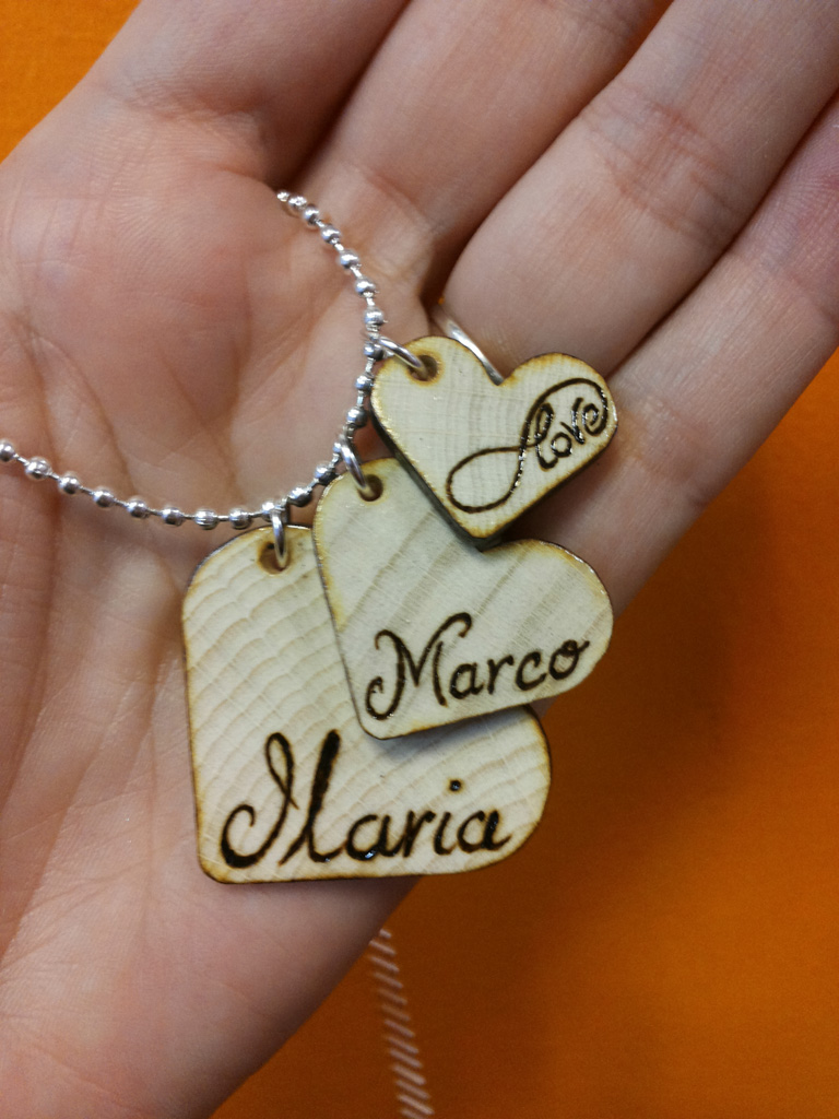 Collana a tre cuori Personalizzabile | cuori in legno | dimensioni variabile